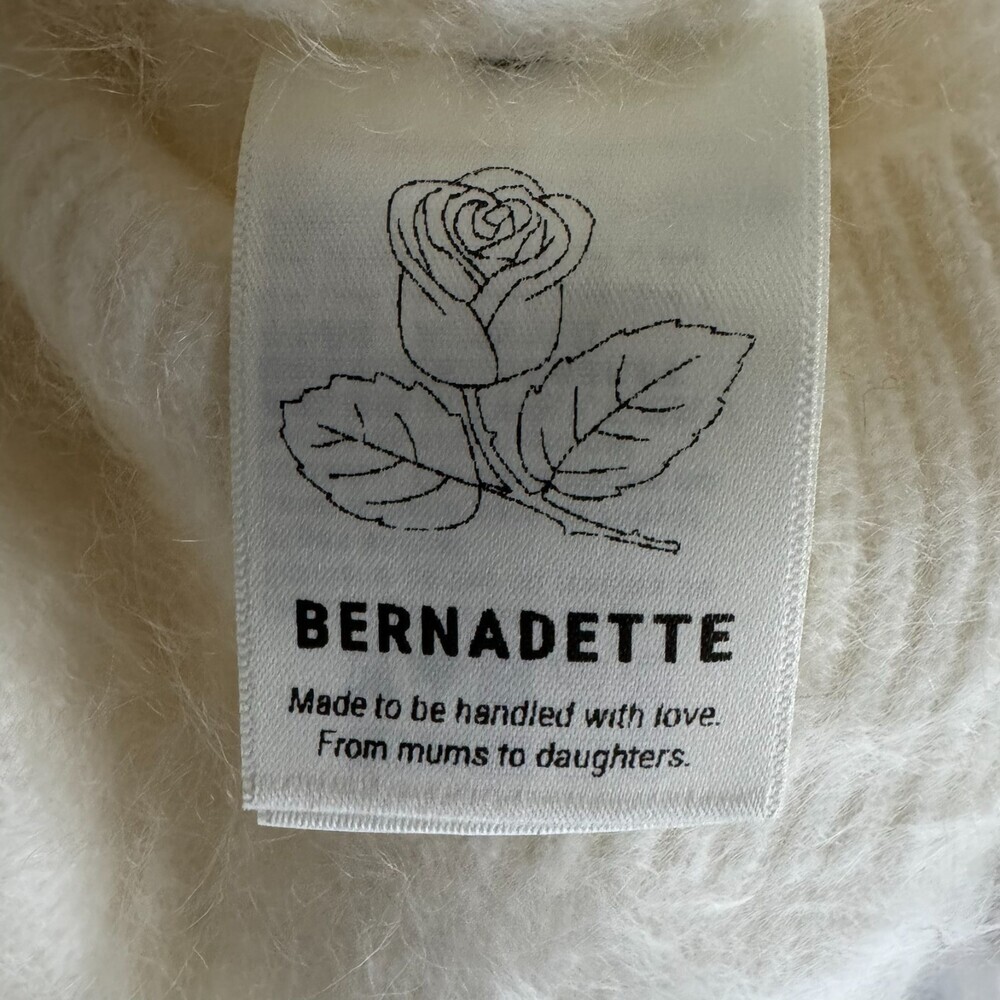 Bernadette Solène Brushed Cashmere Pullover Open Back Pearl Necklace White Small - Picture 12 of 15